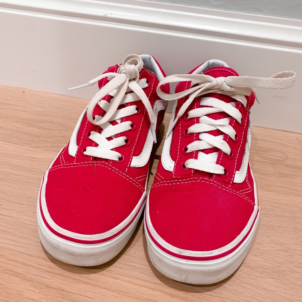 Red low top vans size 7